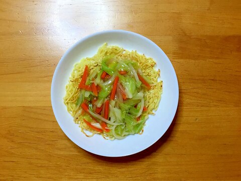 残り野菜であんかけ焼きそば